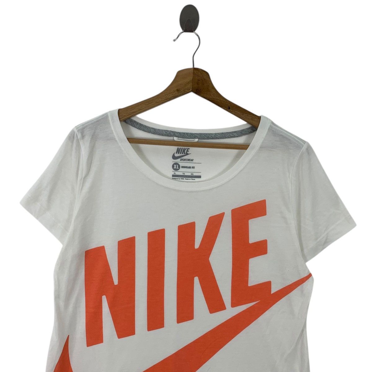 Nike NIKE SPORTSWEAR Swoosh Logo Regular Fit Tee Shirt Top Size XL / US 12-14 / IT 48-50 - 2 Thumbnail