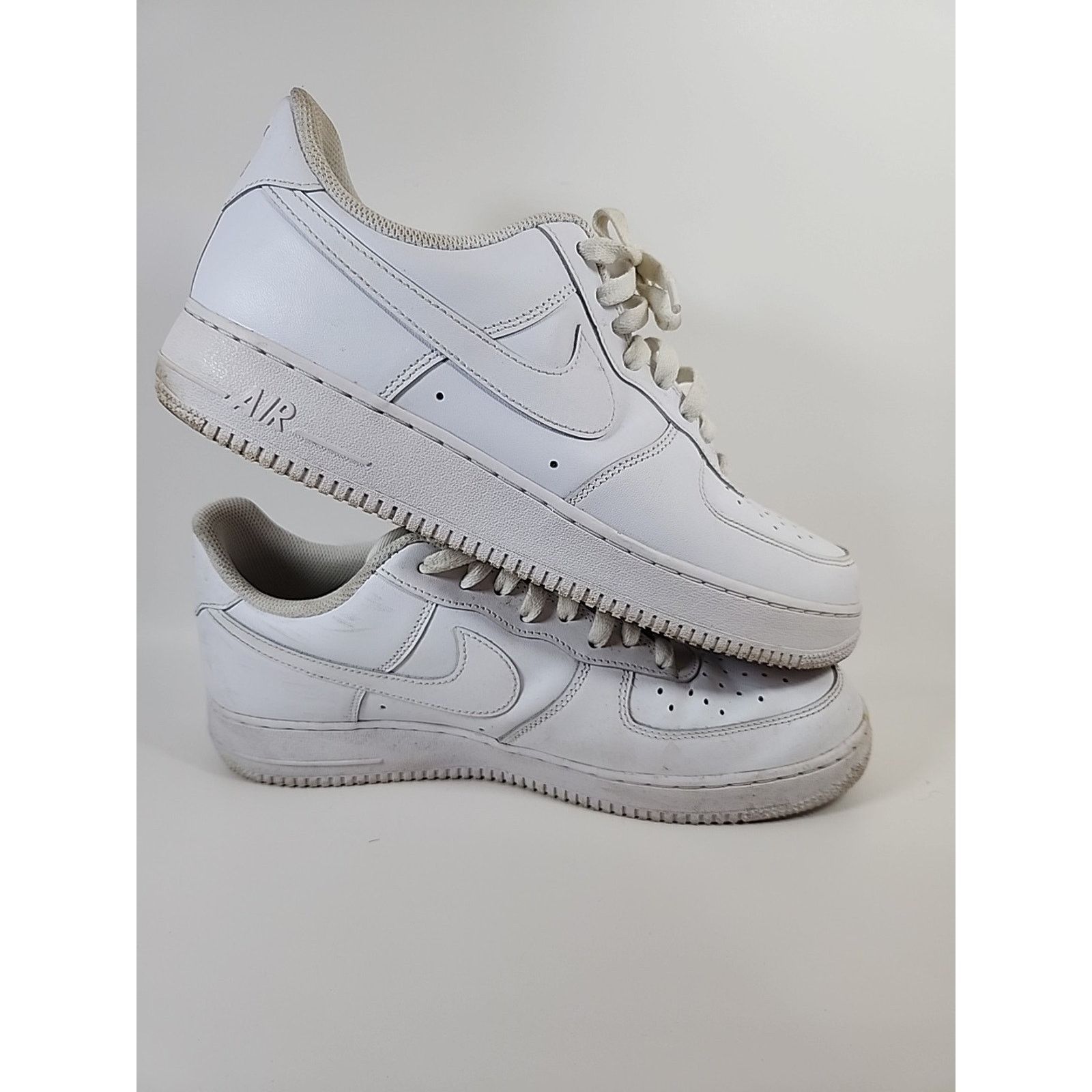 Nike Nike Mens Air Force 1 07 CW2288-111 Sneakers Size 11 W/box Size US 11 / EU 44 - 1 Thumbnail