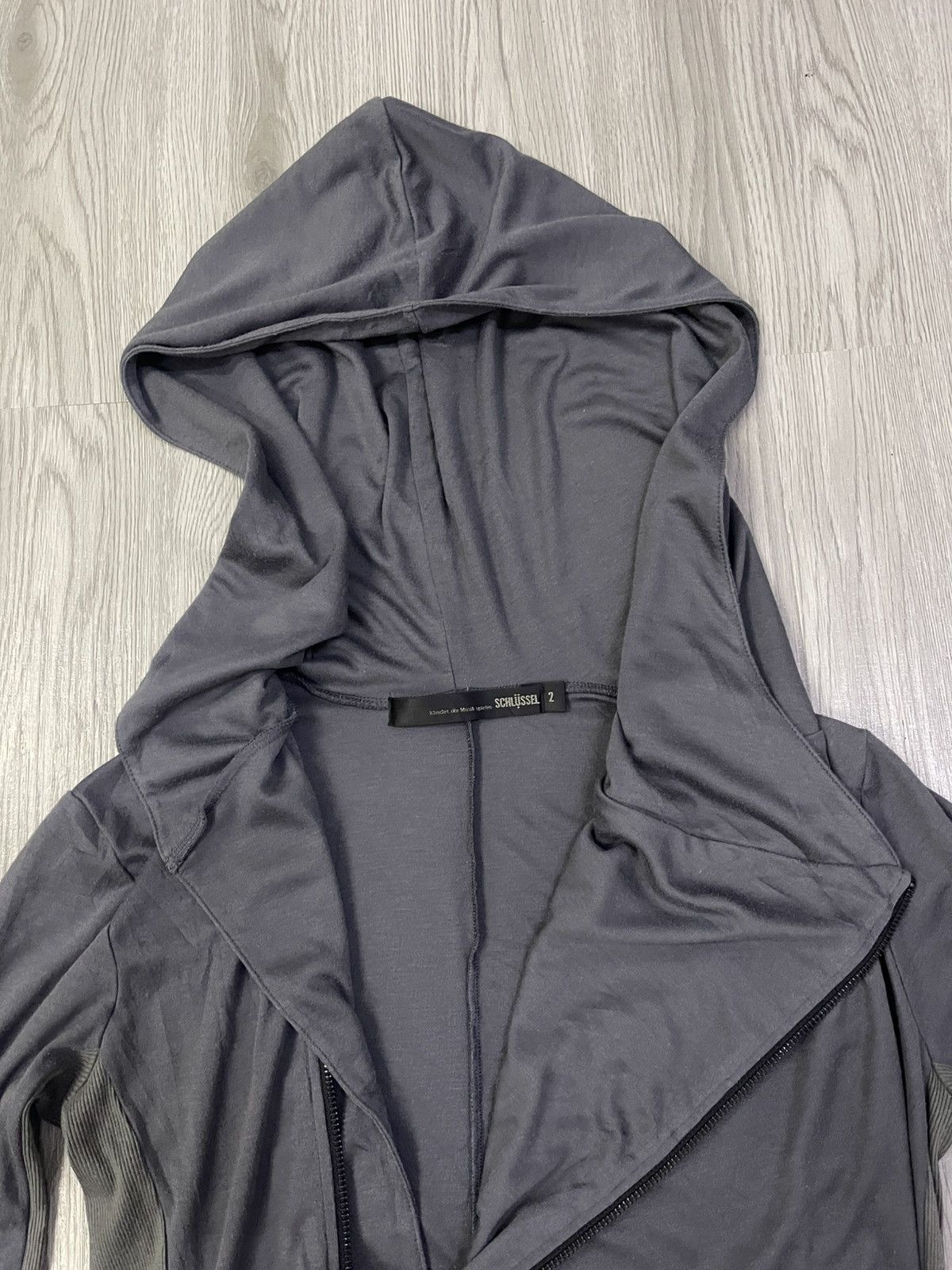 Japanese Brand Schlüssel japan ‘assasin asymmetrical light active sweater Size US S / EU 44-46 / 1 - 7 Thumbnail