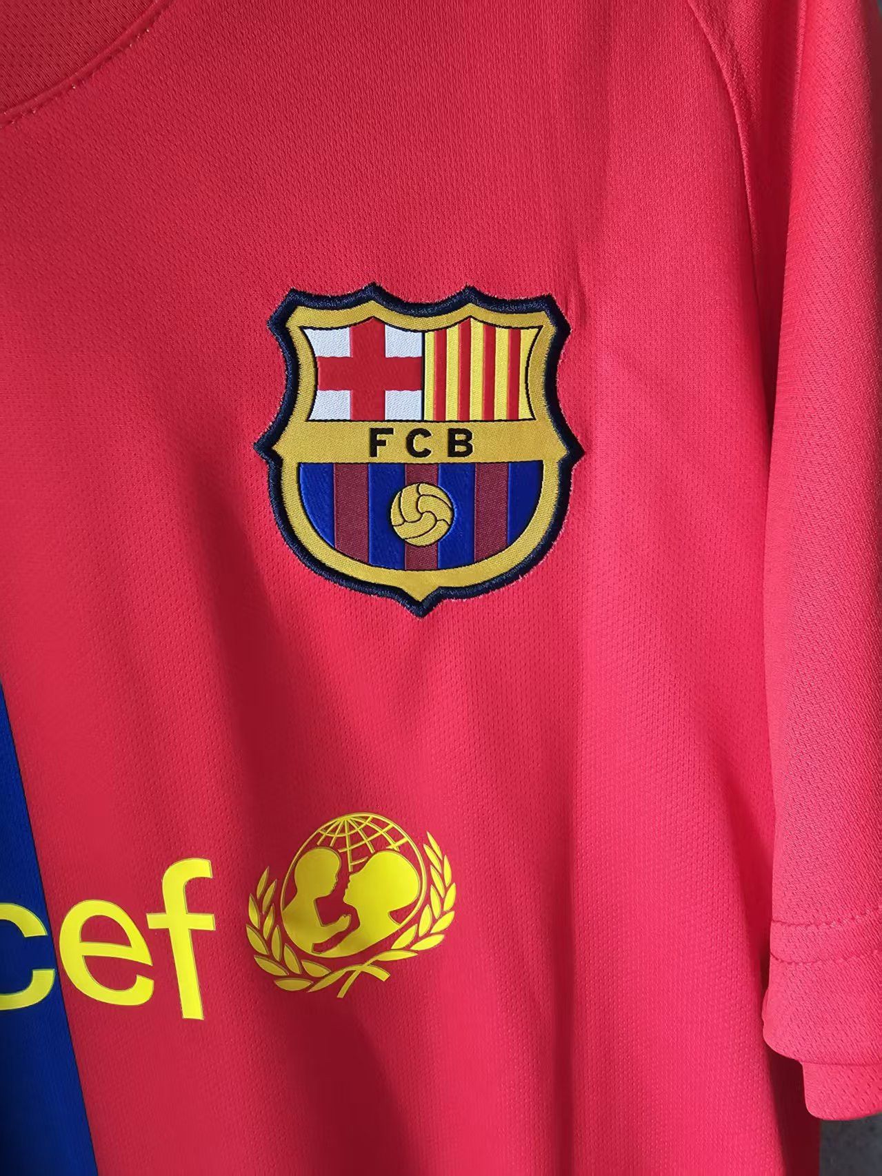 Other 2009 Barcelona #6 Xavi Jersey Size US S / EU 44-46 / 1 - 5 Thumbnail
