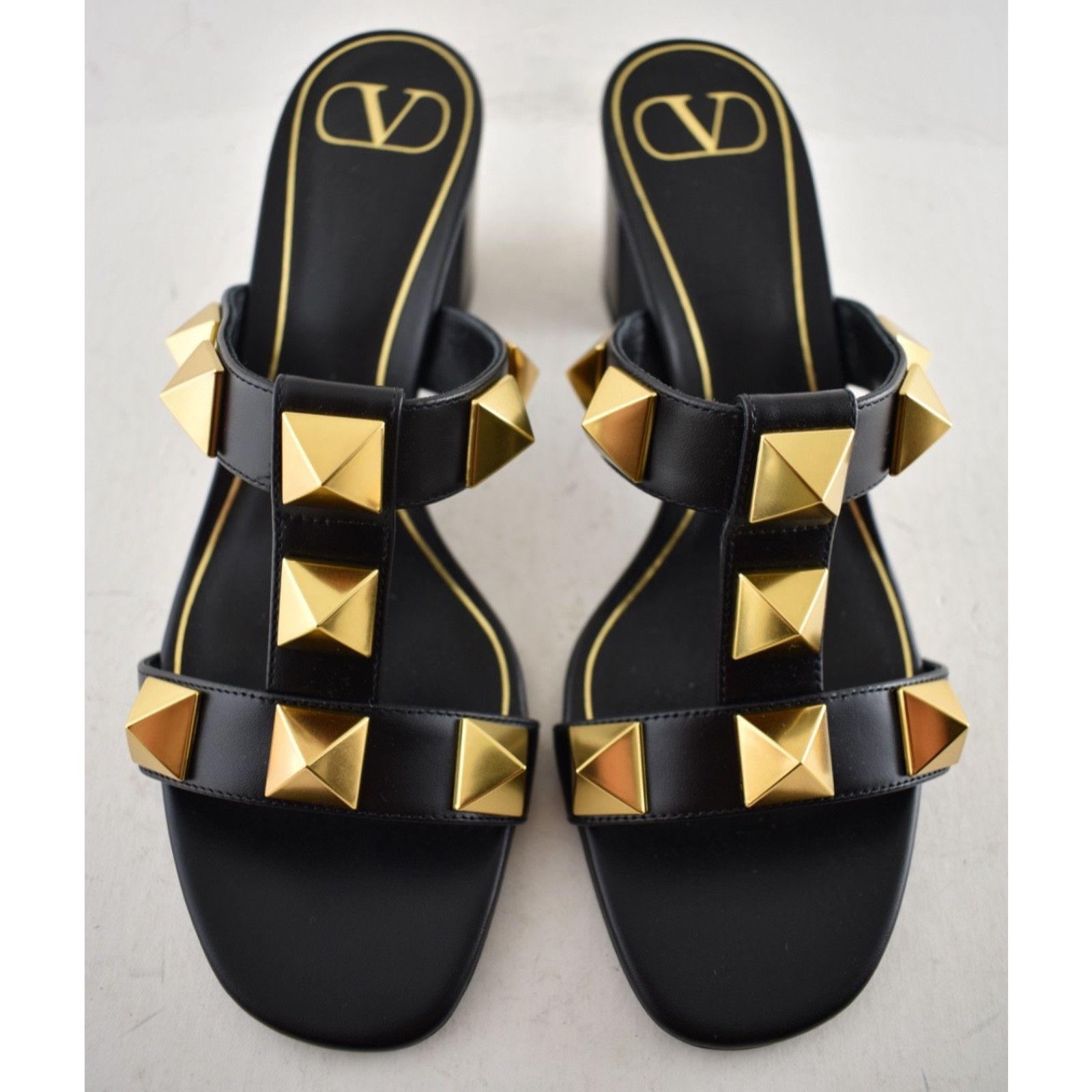 Valentino Rockstud Roman Stud City 60mm Slide Mule Sandal Block Heel Size US 7.5 / IT 37.5 - 11 Thumbnail