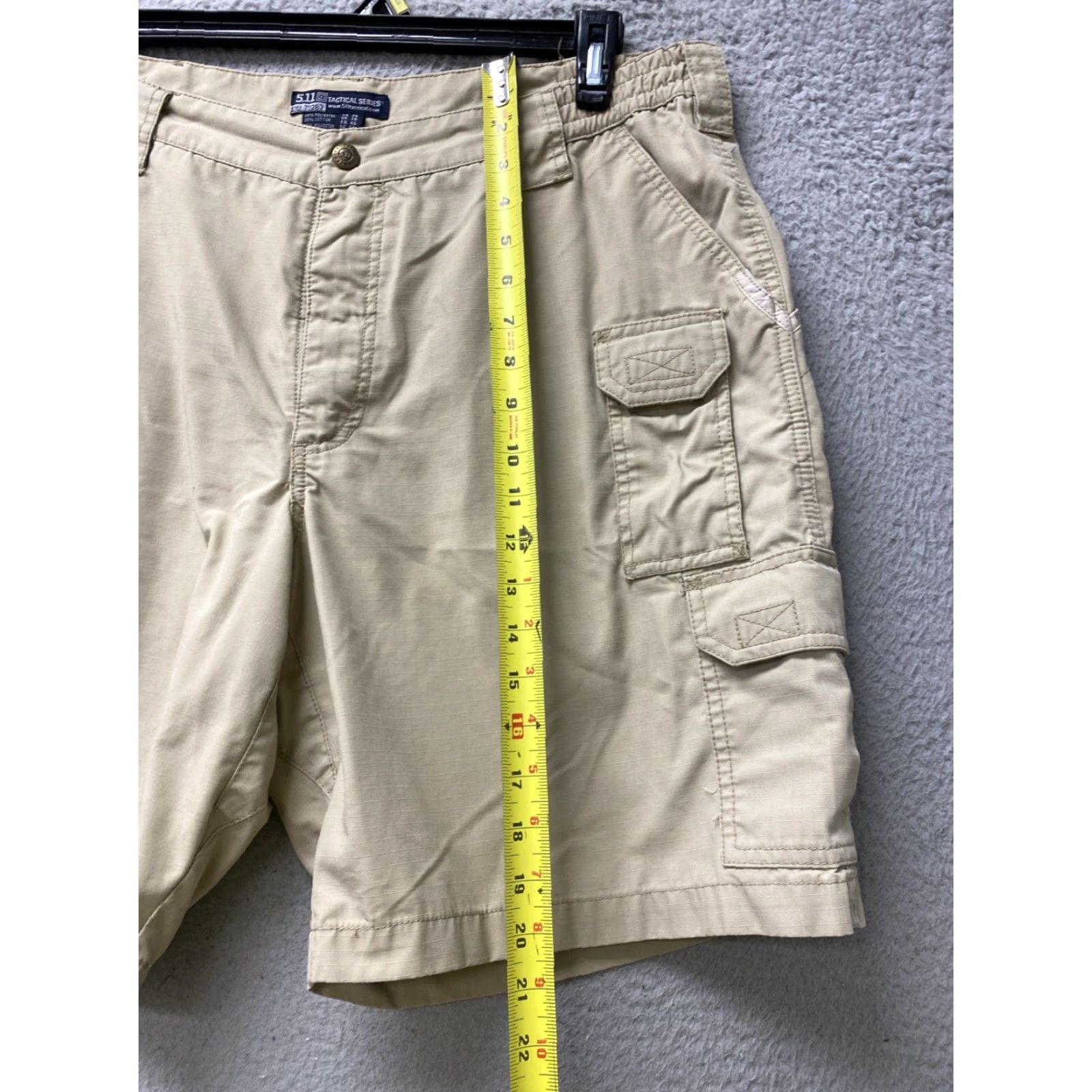 Vintage 5.11 Tactical Shorts Mens 38 Tan Cargo Performance Outdoors Utility /130-7 Short Size US 38 / EU 54 - 7 Thumbnail