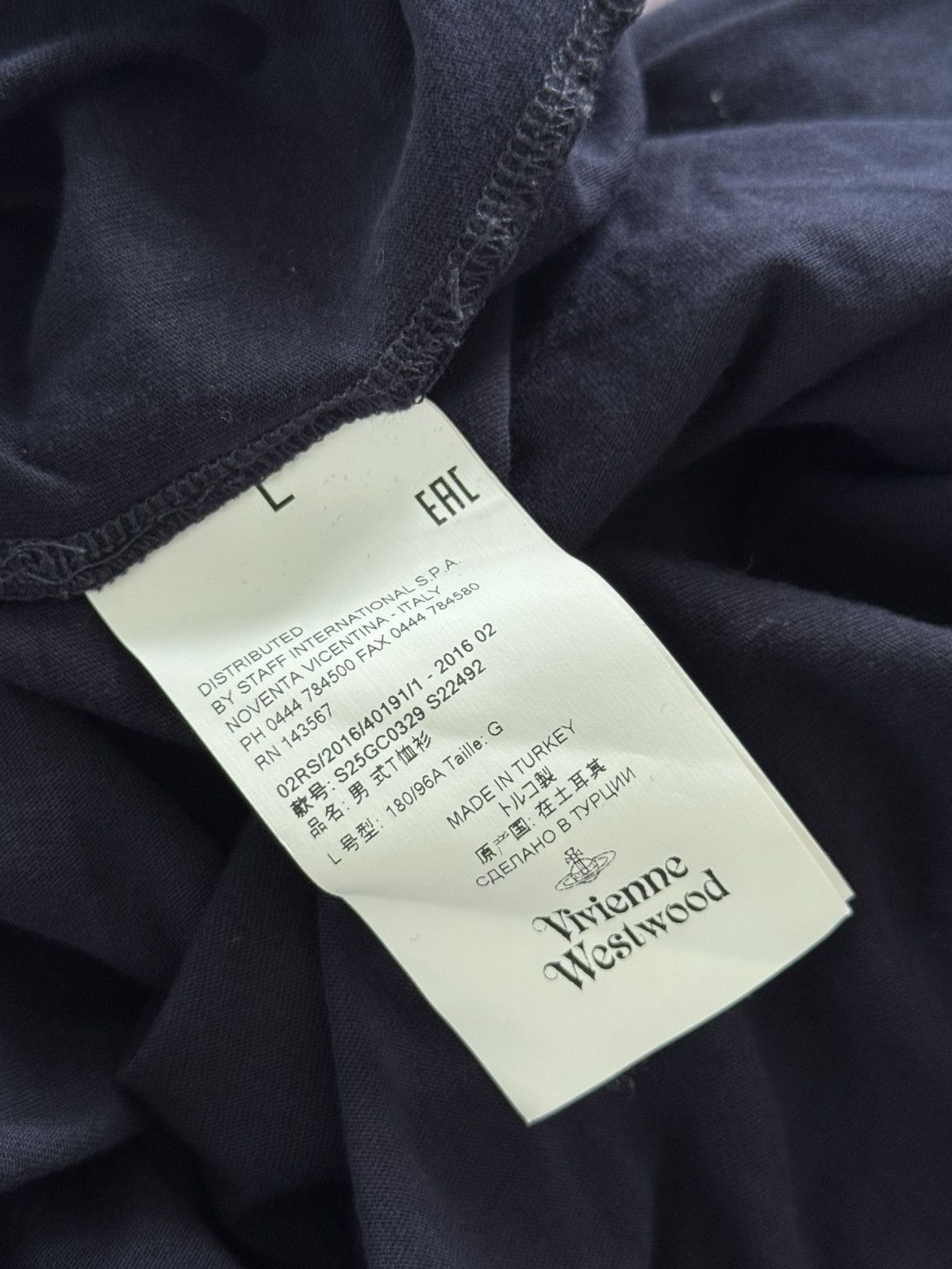 Vivienne Westwood Vivienne Westwood Fabulos Small Logo Classic T-Shirt Size US L / EU 52-54 / 3 - 9 Thumbnail
