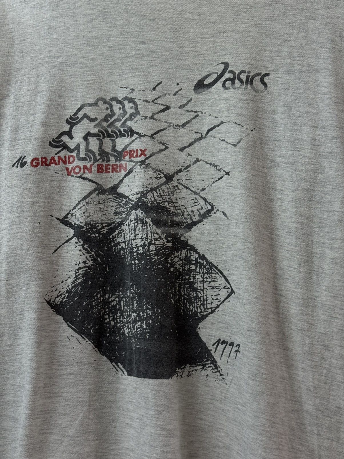 Asics Vintage Asics Grand Prix Von Bern 1997 T-shirt Size US L / EU 52-54 / 3 - 3 Thumbnail
