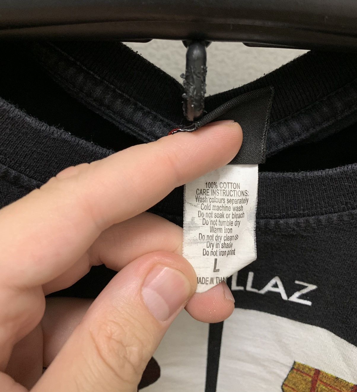Band Tees Gorillaz Demon Days vintage band rock t-shirt L sz madeinusa Size US L / EU 52-54 / 3 - 7 Thumbnail