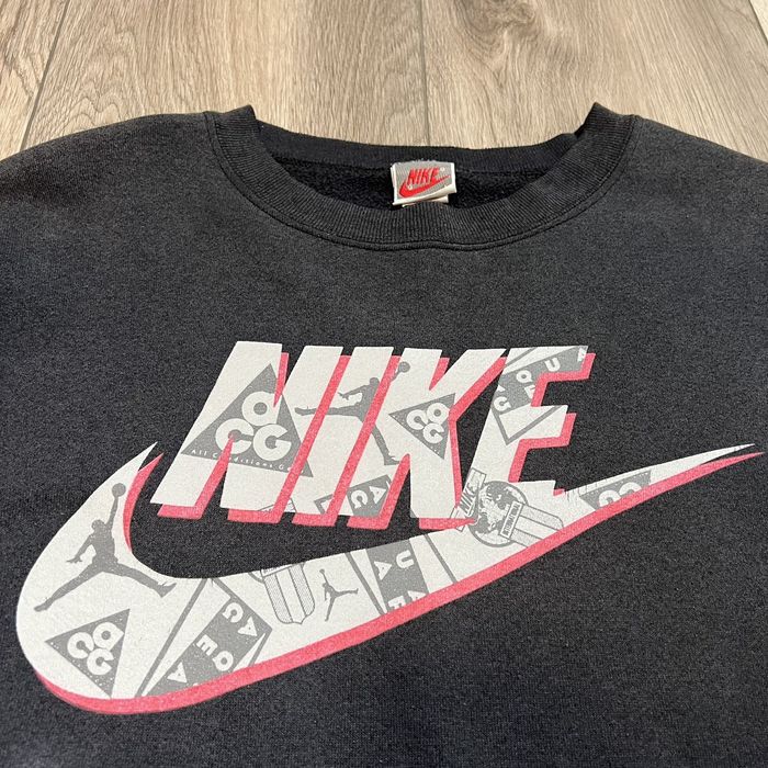 acg nike sweatshirt