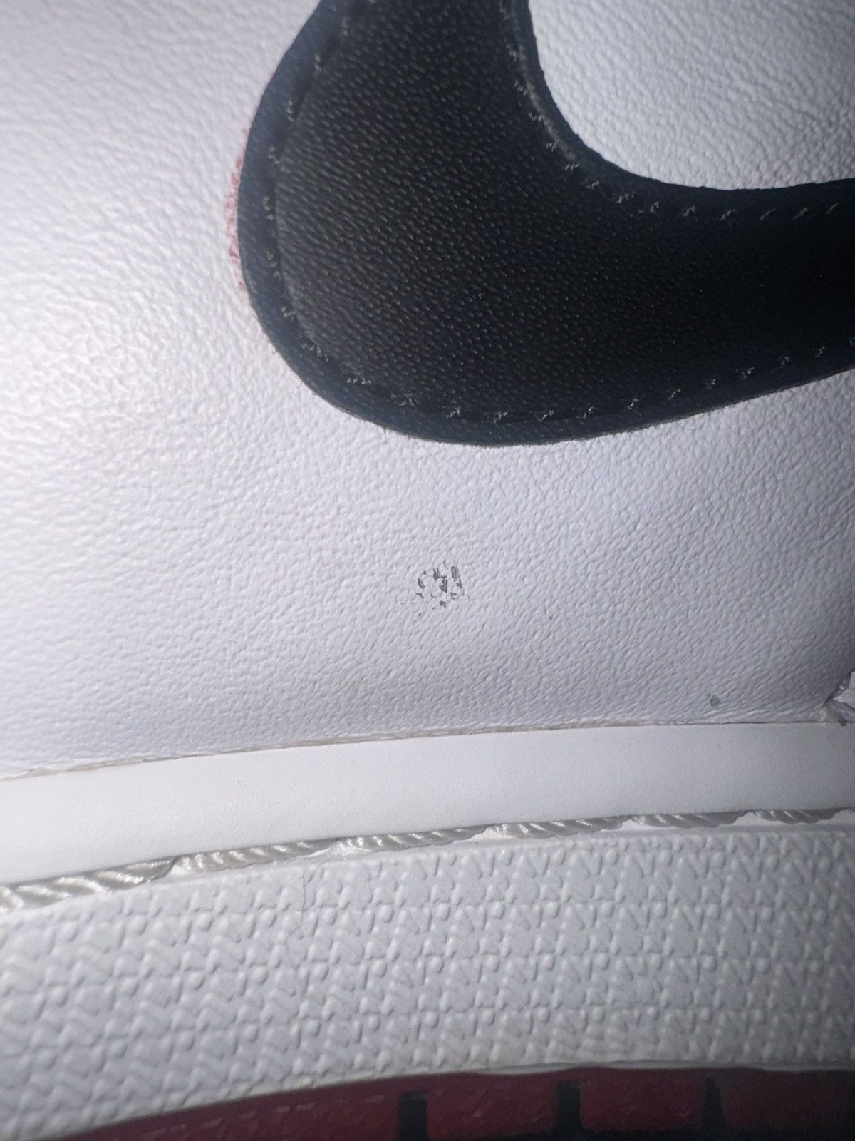 Jordan Brand × Vintage Jordan 1 Chicago 2015 Size US 8.5 / EU 41-42 - 12 Thumbnail