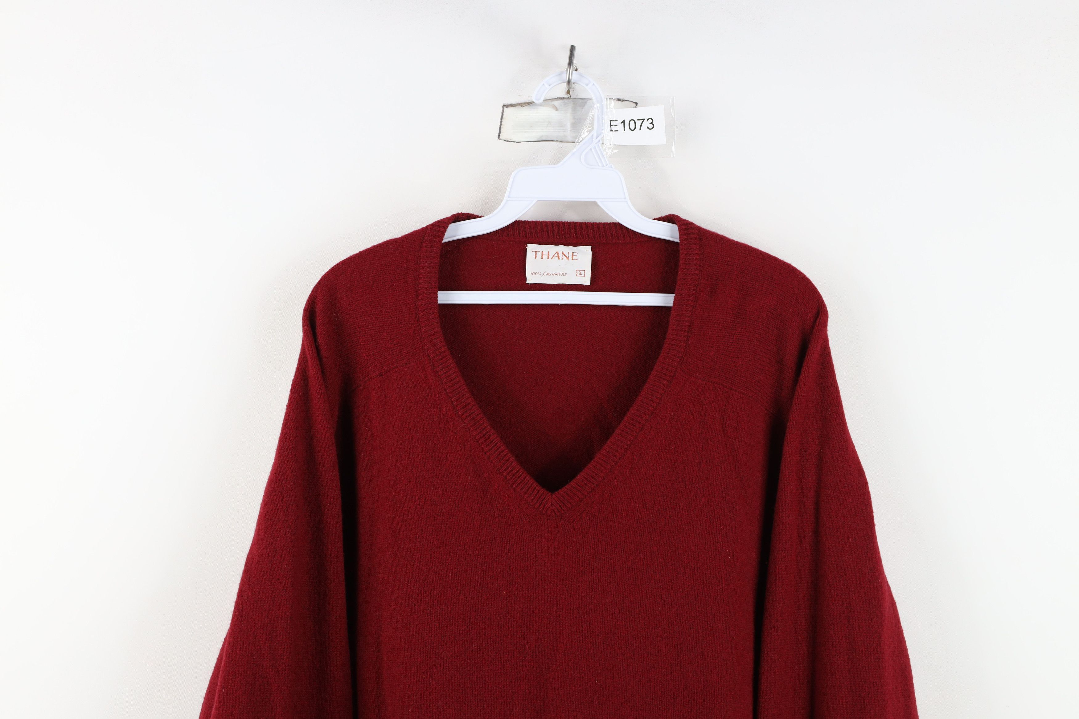 Vintage Vintage 70s Streetwear Soft Cashmere Knit V-Neck Sweater Red Size US L / EU 52-54 / 3 - 2 Thumbnail