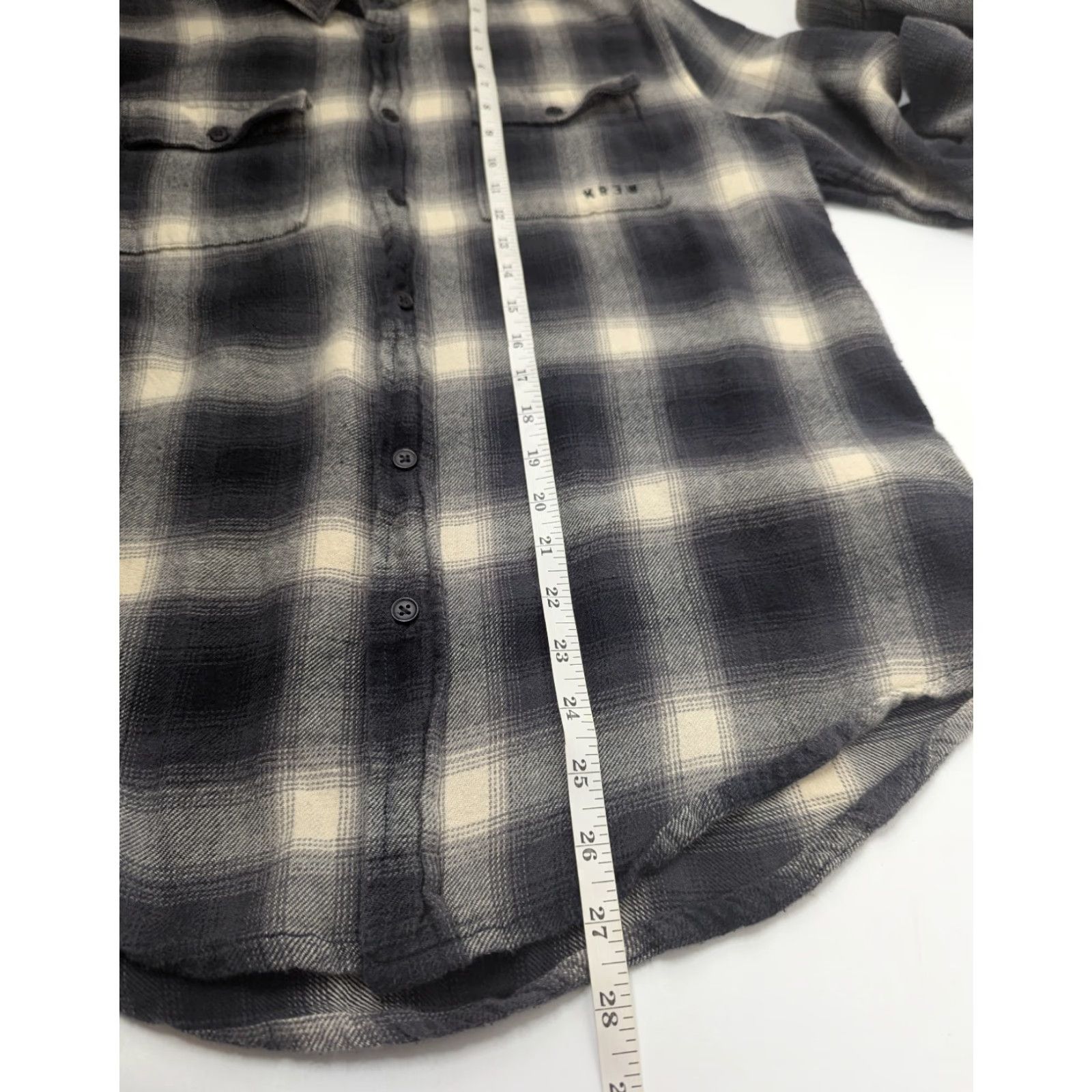 Krewe KR3W Flannel Shirt Plaid Button Long Sleeve SKATER Grunge Y2K Size M Gray Cotton - Men’s Button-Up Casual Workwear 90s Theme Size US M / EU 48-50 / 2 - 5 Thumbnail