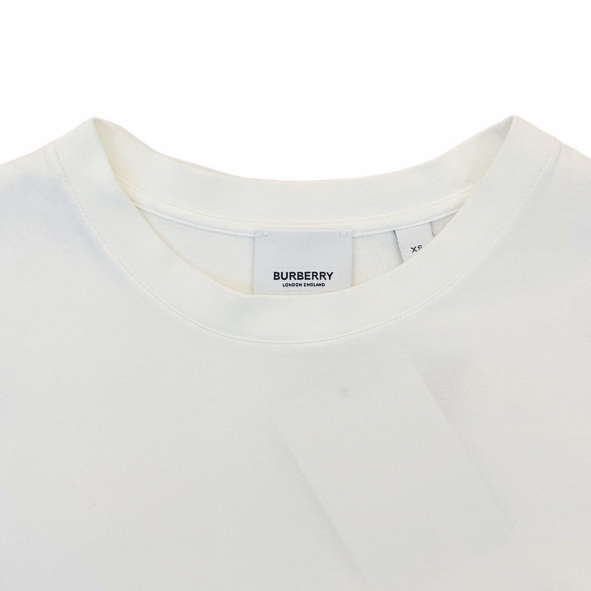 Burberry Burberry Short Sleeve Foam Letter Drop Shoulder K26WX Size US XS / EU 42 / 0 - 3 Thumbnail