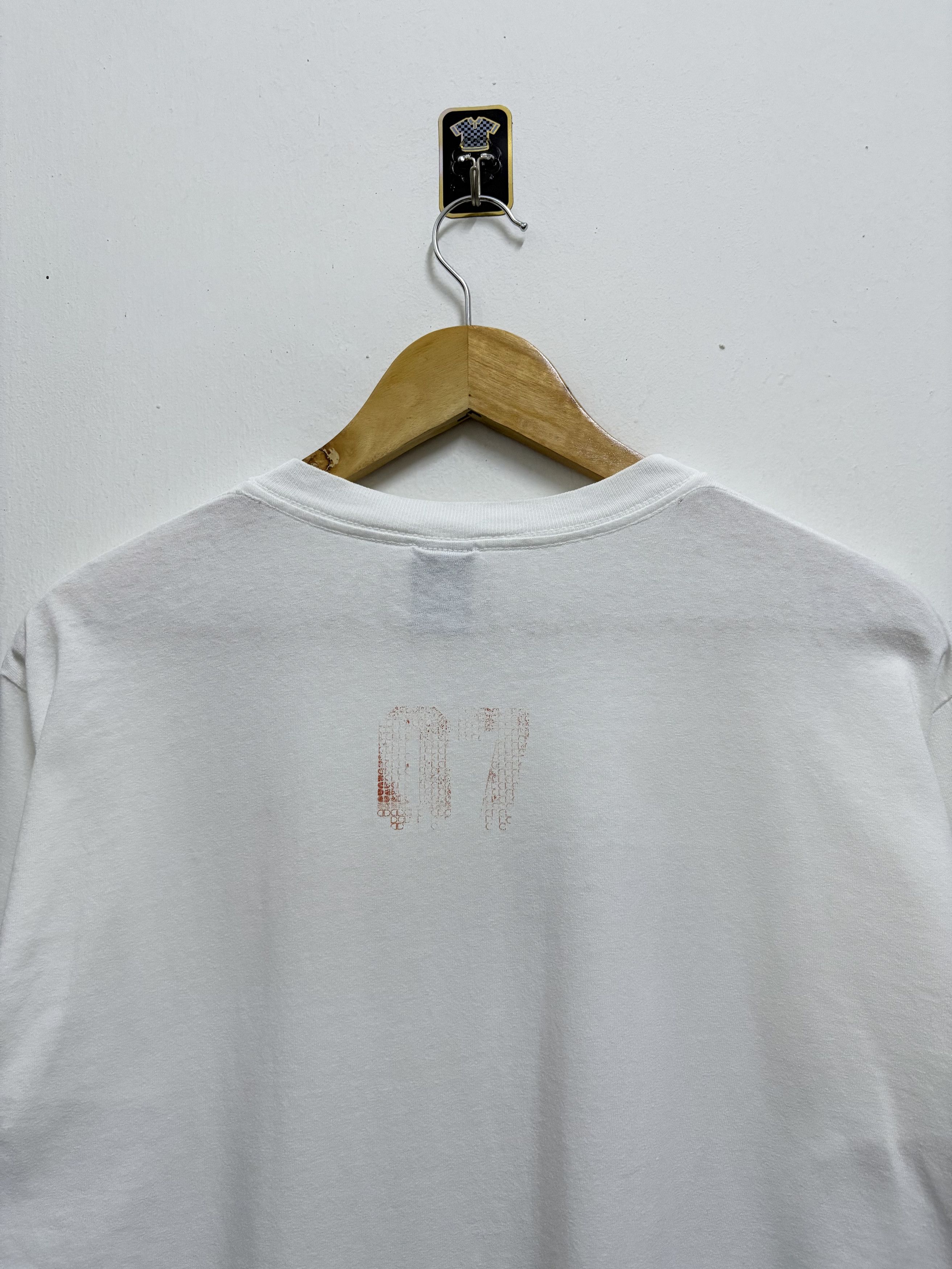 DC 2000's DC Skateboard Ripoff Vintage Stussy Worldwide T-Shirt Size US M / EU 48-50 / 2 - 4 Thumbnail