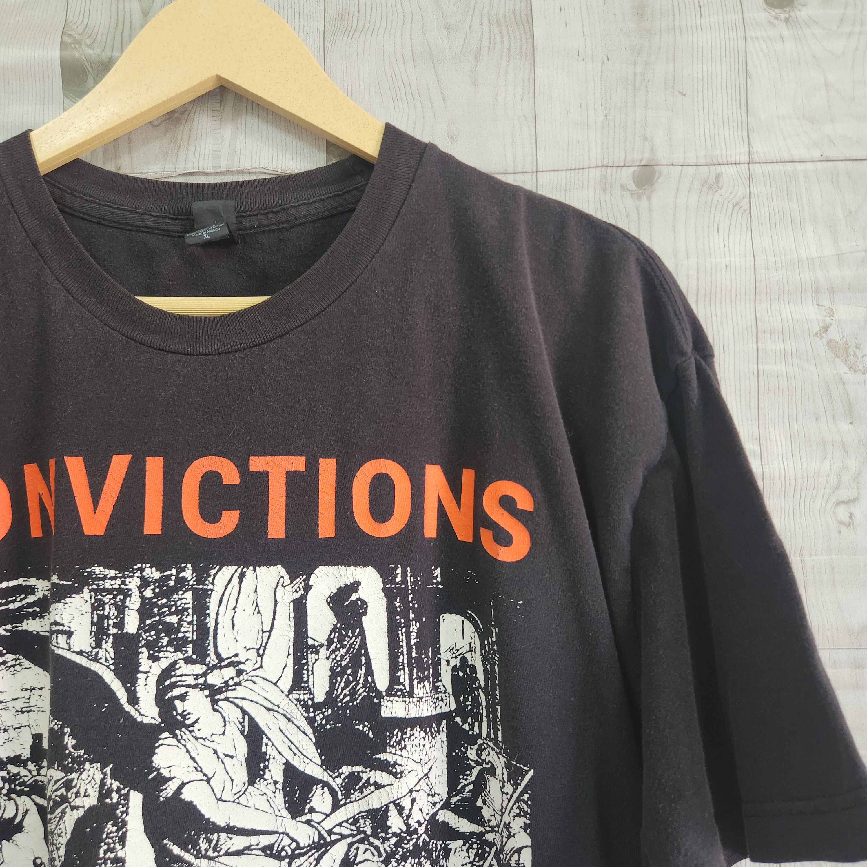 Band Tees Metal Rock TShirt Convictions Size US XL / EU 56 / 4 - 6 Thumbnail