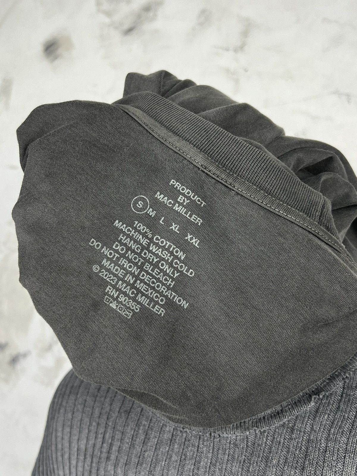 Mac Miller 2013 Mac Miller Watching Movies Long Sleeve T Shirt Size S Size US S / EU 44-46 / 1 - 5 Thumbnail