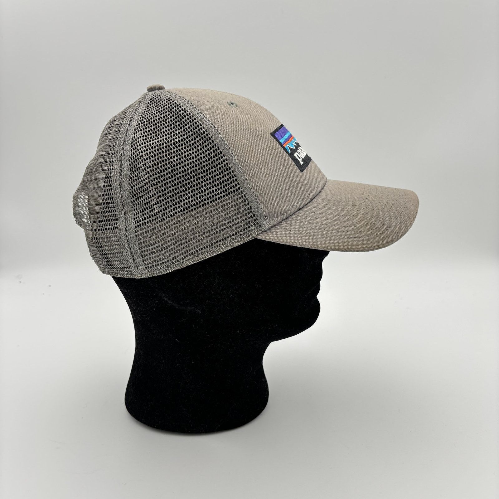 Patagonia Patagonia P-6 Logo Mesh Trucker Hat Snapback Gorpcore Size ONE SIZE - 3 Thumbnail