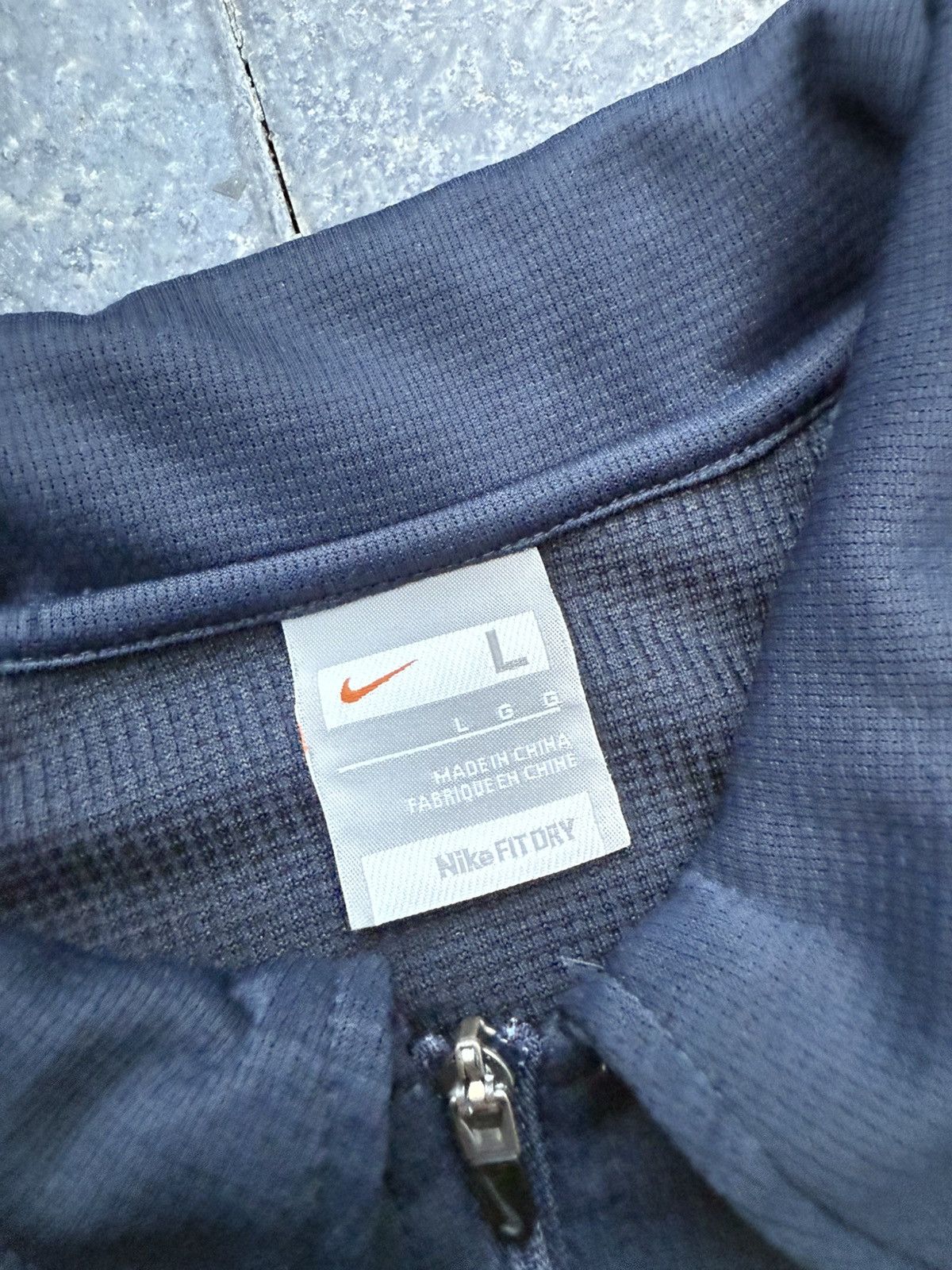 Nike 90’s NIKE RARE SWOOSH LOGO Y2K RUGBY VINTAGE ZIP TEE TSHIRT Size US M / EU 48-50 / 2 - 6 Thumbnail