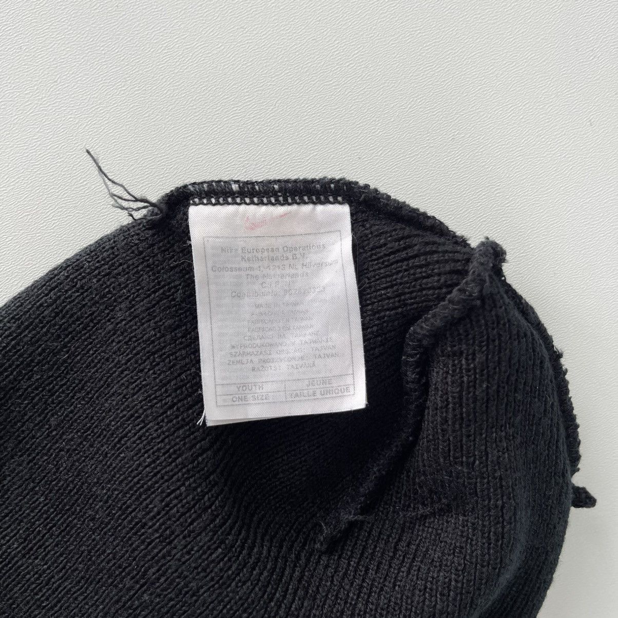 Nike Nike Swoosh Logo Vintage Beanie Hat Black Y2K Gorpcore Size ONE SIZE - 10 Thumbnail