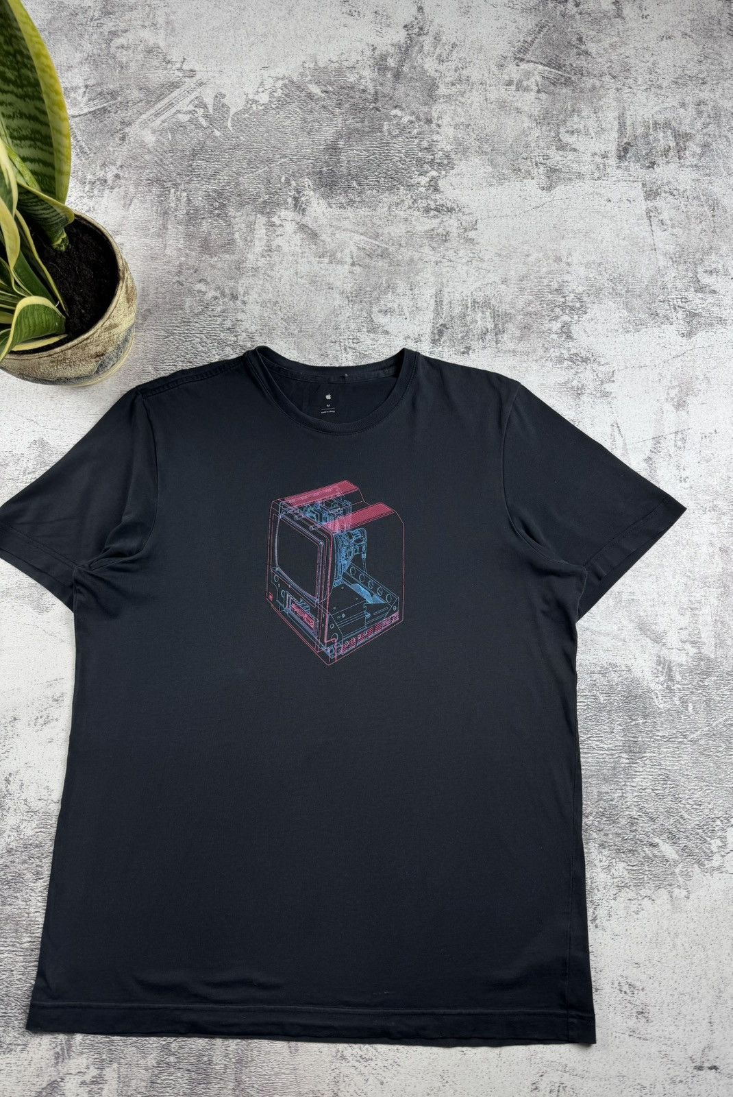Apple Apple Park Exclusive Mac Neon Macintosh Jersey T Shirt Tee Size US M / EU 48-50 / 2 - 3 Thumbnail