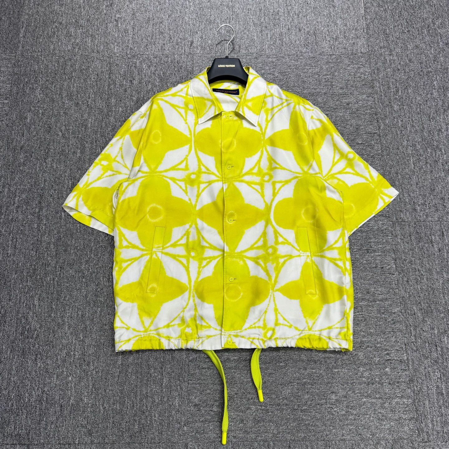 Louis Vuitton Yellow Patterned Short-Sleeve Button Shirt Size US L / EU 52-54 / 3 - 1 Thumbnail