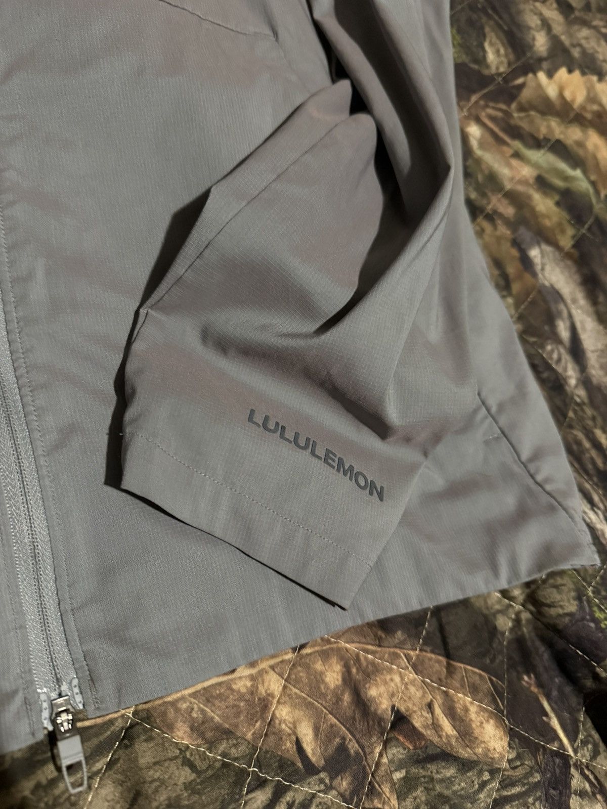 Lululemon Lululemon silver pacebreaker Size US S / EU 44-46 / 1 - 2 Thumbnail