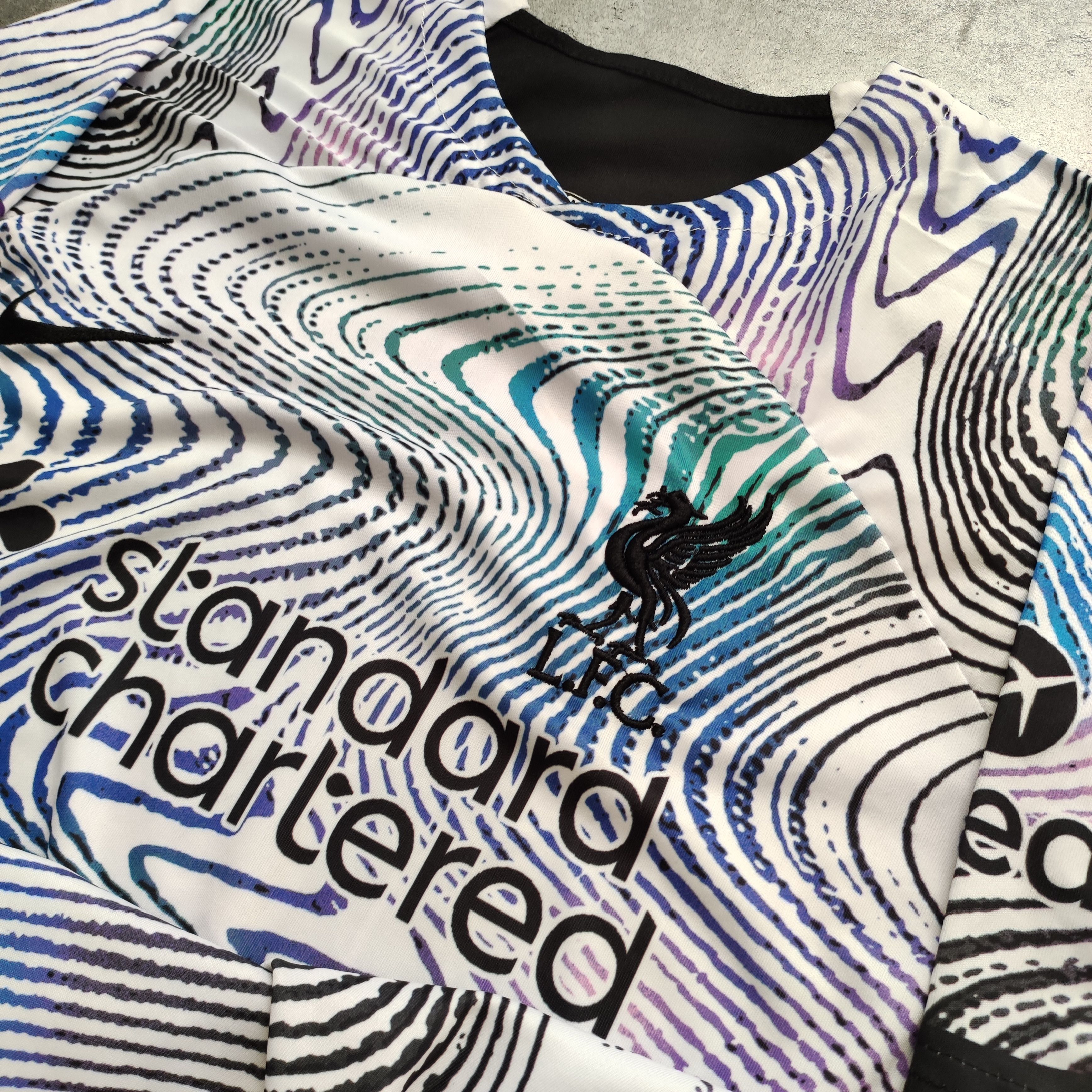 Nike RARE 2022/23 Nike x Liverpool FC #11 Salah Away Jersey Size US M / EU 48-50 / 2 - 6 Thumbnail