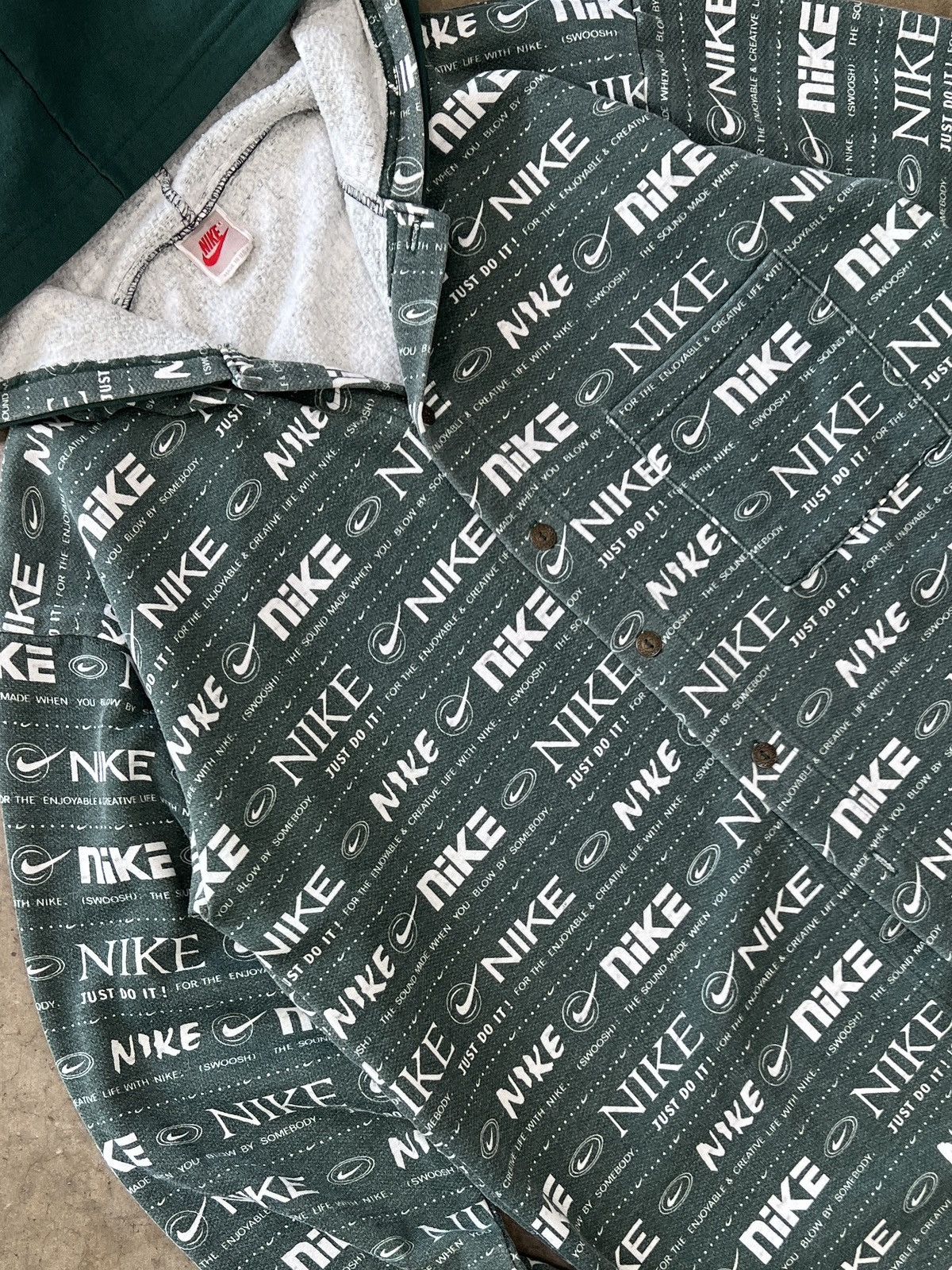 Nike Vintage 90s AOP Nike Button Up Pocket Hoodie OS Size US L / EU 52-54 / 3 - 1 Thumbnail