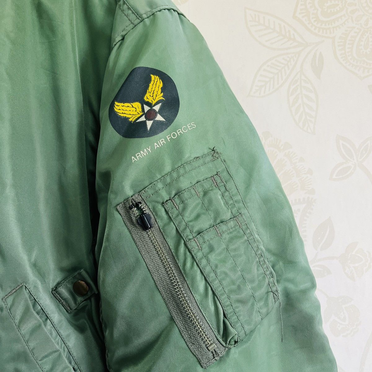 Japanese Brand Vintage Army Air Force Distressed Bomber Fly Jacket Size US L / EU 52-54 / 3 - 9 Thumbnail