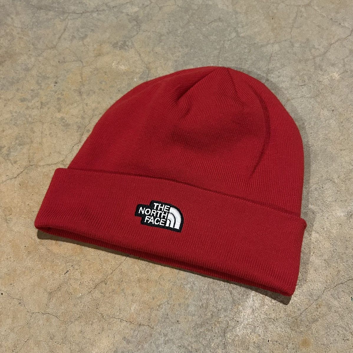 The North Face The North Face Dock Worker Logo Patch Cuffed Beanie Size ONE SIZE - 2 Thumbnail
