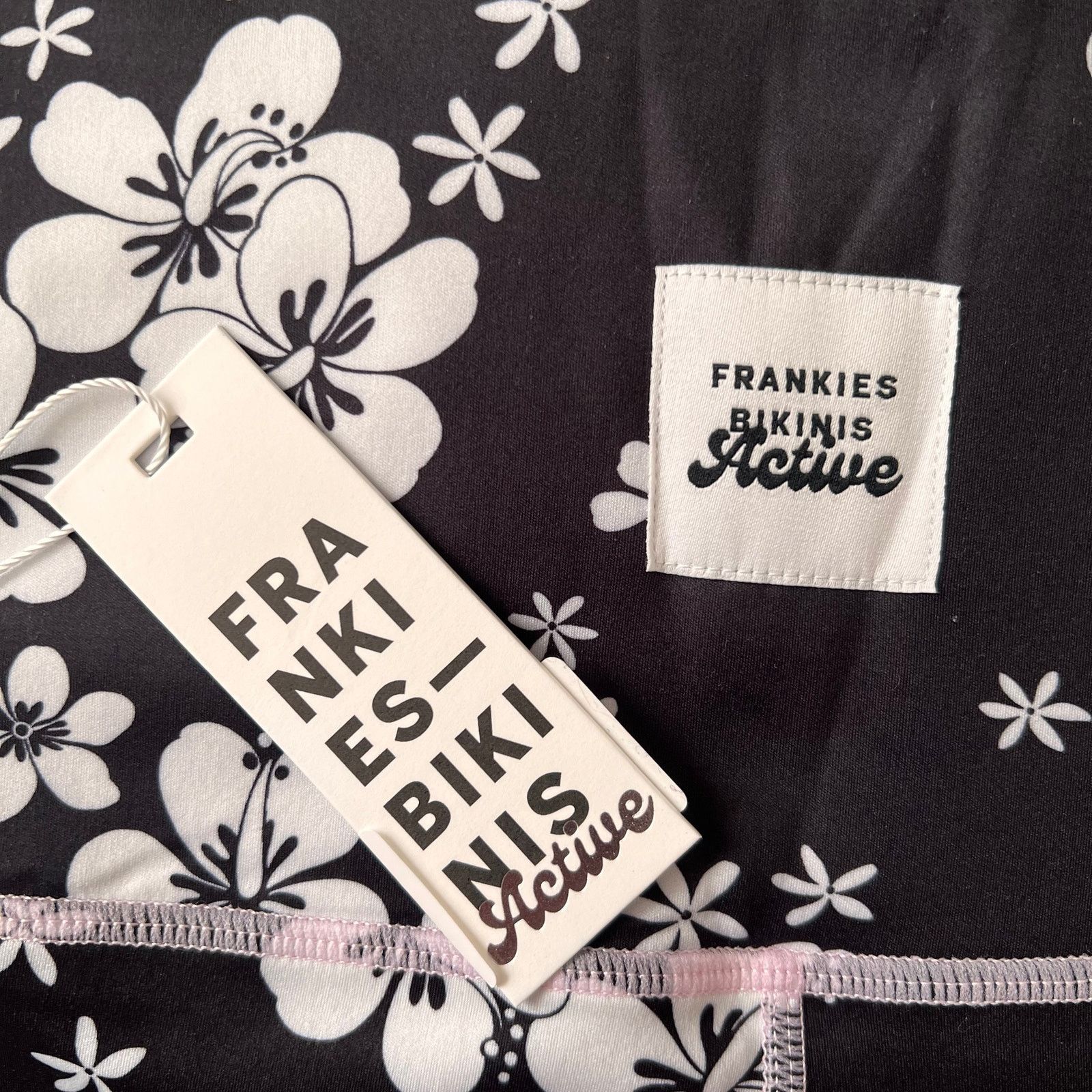 Other Frankies Bikinis Sports Bra (S) and Shorts (M) Sets Size ONE SIZE - 13 Thumbnail