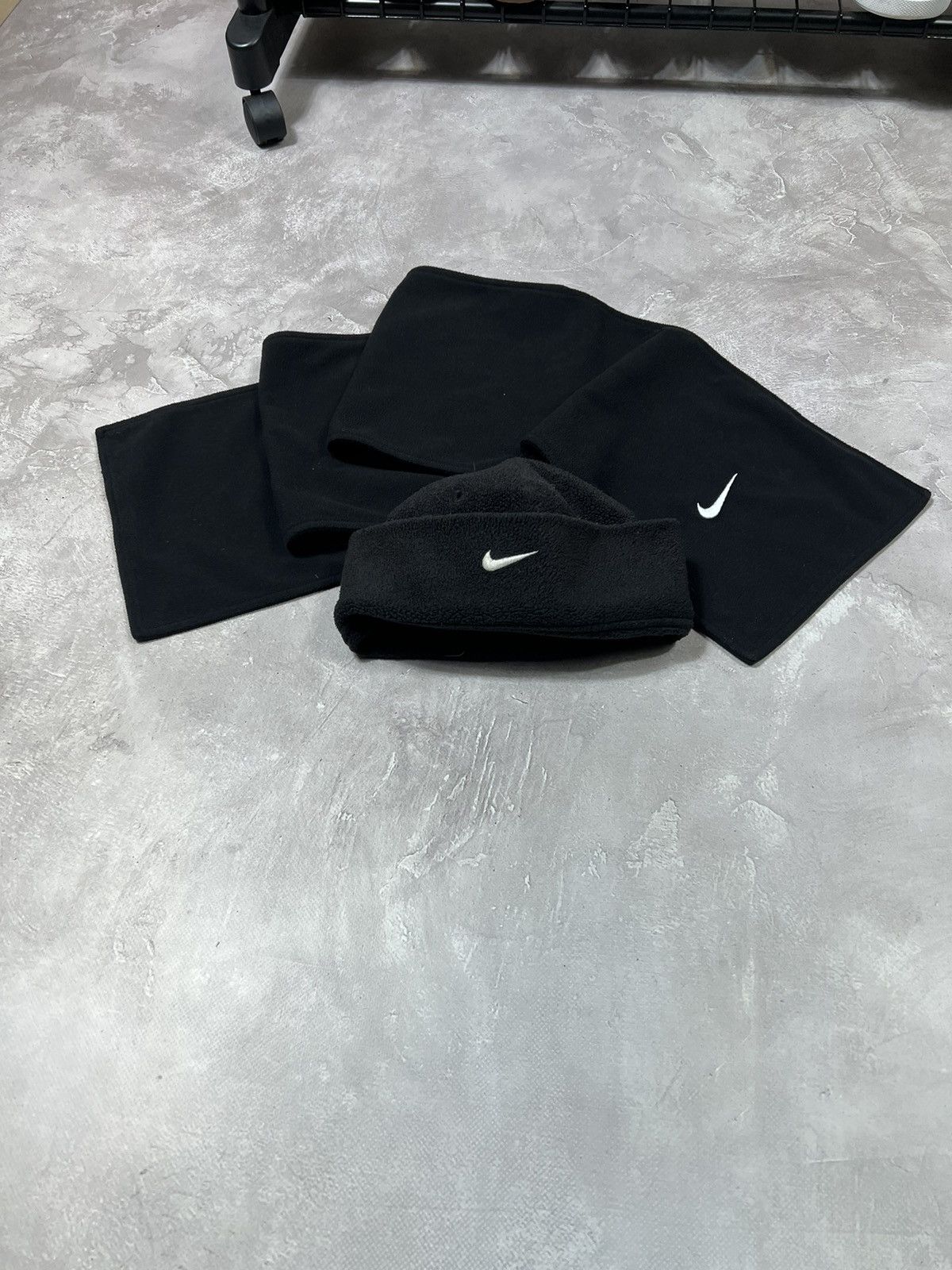 Vintage Vintage Nike Fleece Set Hat+Scarf Size ONE SIZE - 2 Thumbnail