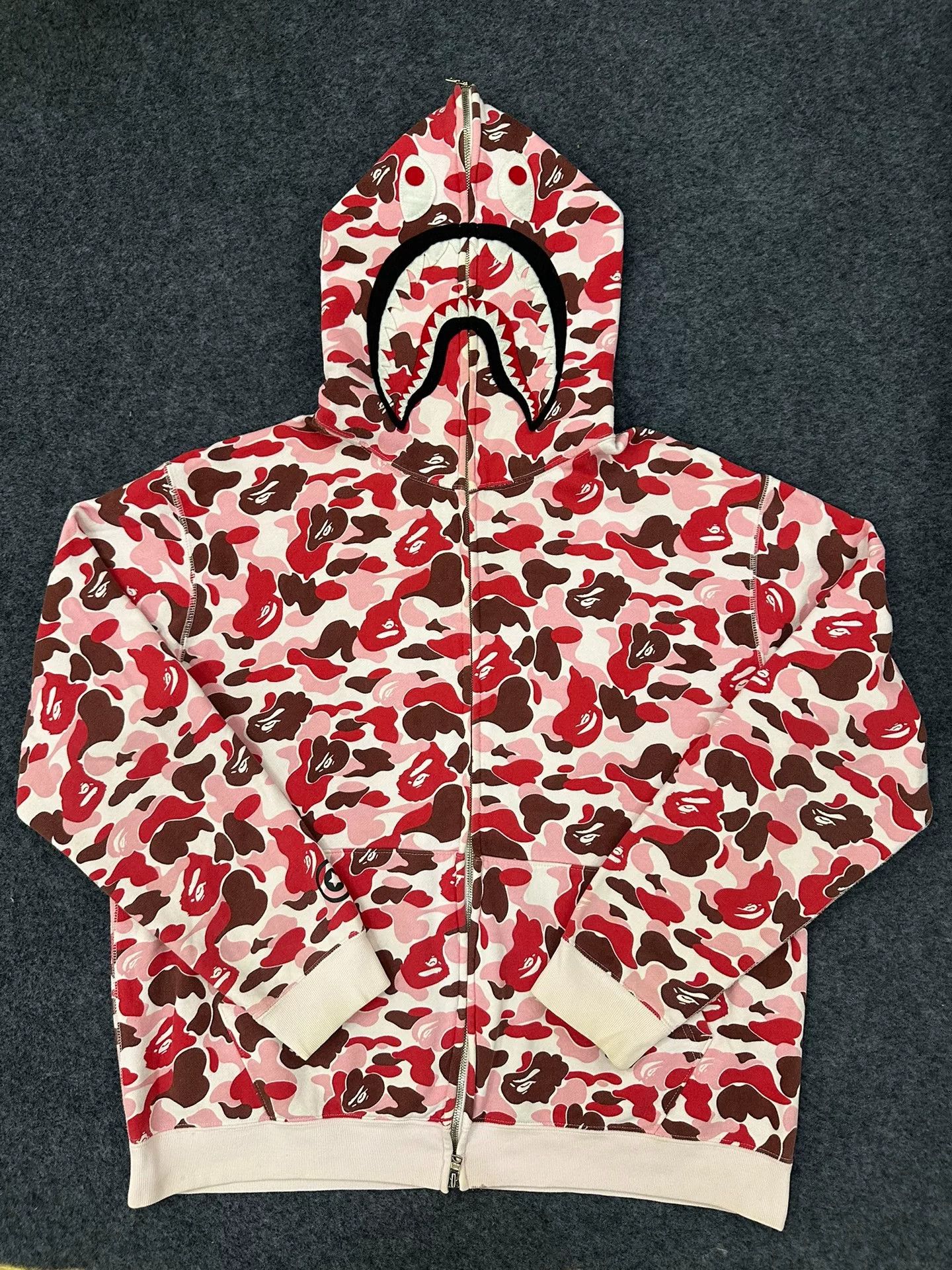 Bape Bape Multi Shark Sweatshirt Pullover Size US L / EU 52-54 / 3 - 1 Thumbnail