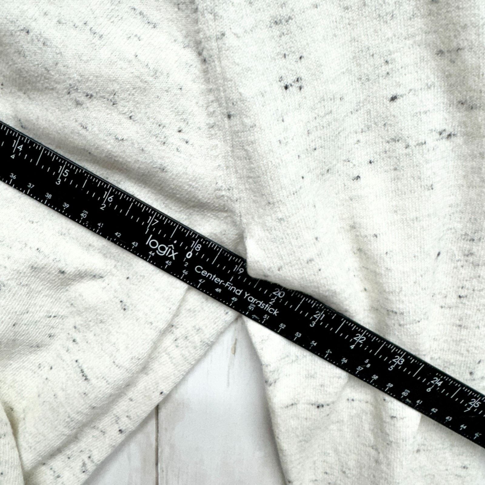 Vince Vince Sweater Size Medium Wool Crewneck Long Sleeve Blouse Size M / US 6-8 / IT 42-44 - 6 Thumbnail