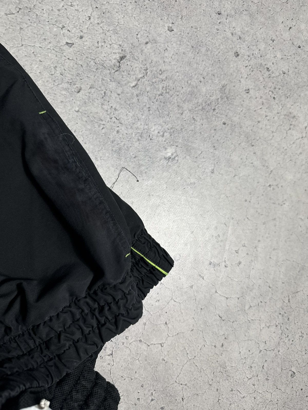 Nike Nike Vintage Baggy Track Pants Big Swoosh Size XL Size US 36 / EU 52 - 9 Thumbnail