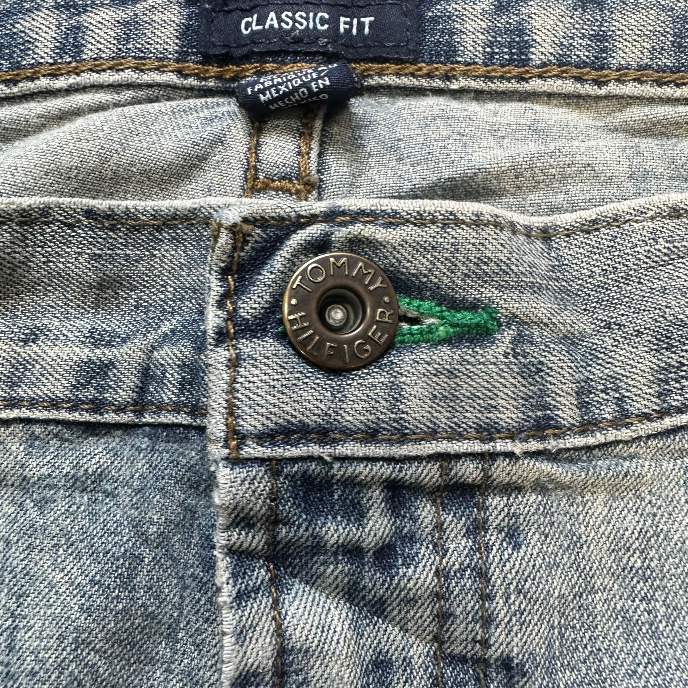 Tommy Hilfiger TOMMY HILFIGER CLASSIC FIT LIGHT WASH DENIM PANTS #7455-147 Size US 43 - 5 Thumbnail