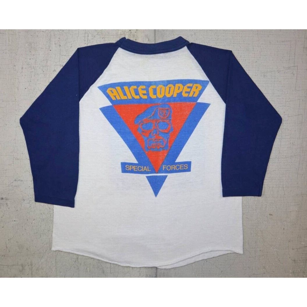 Vintage Vintage 80s Alice Cooper Special Forces Tour Concert Raglan Size US M / EU 48-50 / 2 - 2 Thumbnail