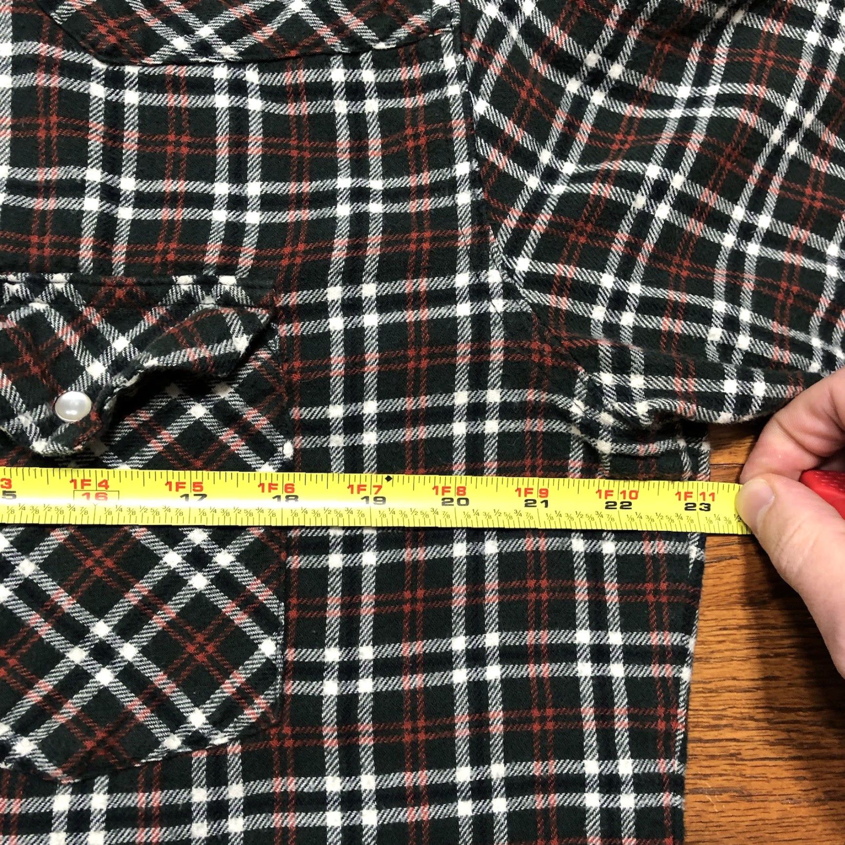 Wrangler Vtg Wrangler Shirt Men Black Red Plaid Flannel Pearl Snap Western Wrancher Shirt Size US L / EU 52-54 / 3 - 6 Thumbnail