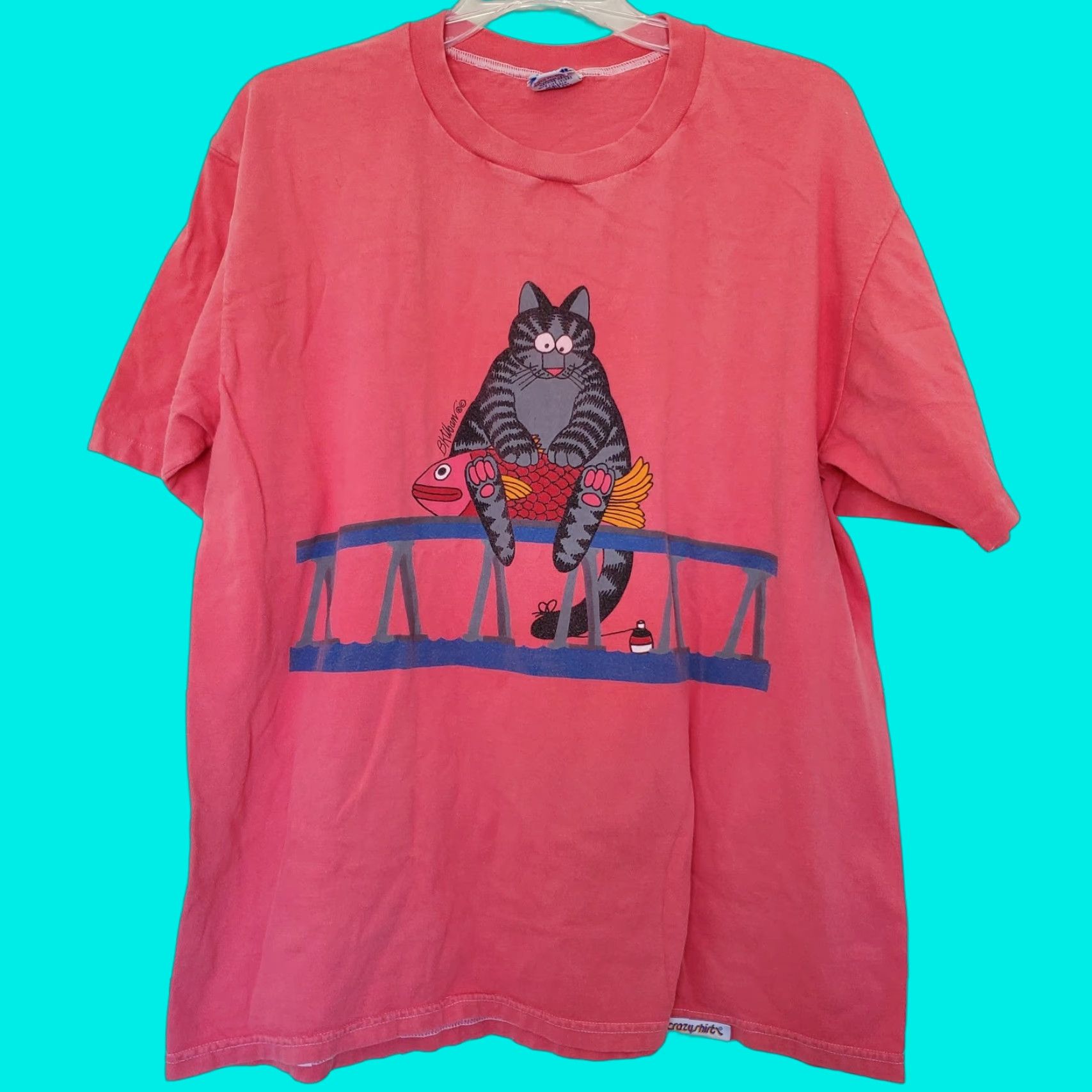 VINTAGE Crazy Shirts Shirt Men L Red 80s 100% Cotton Front Back Print Kilban Cat Fish Bridge USA