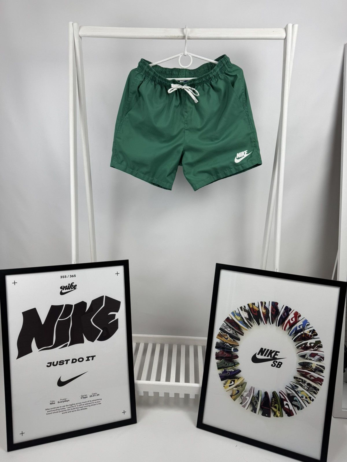 Nike Nike M size Green Shorts Size US 32 / EU 48 - 1 Thumbnail