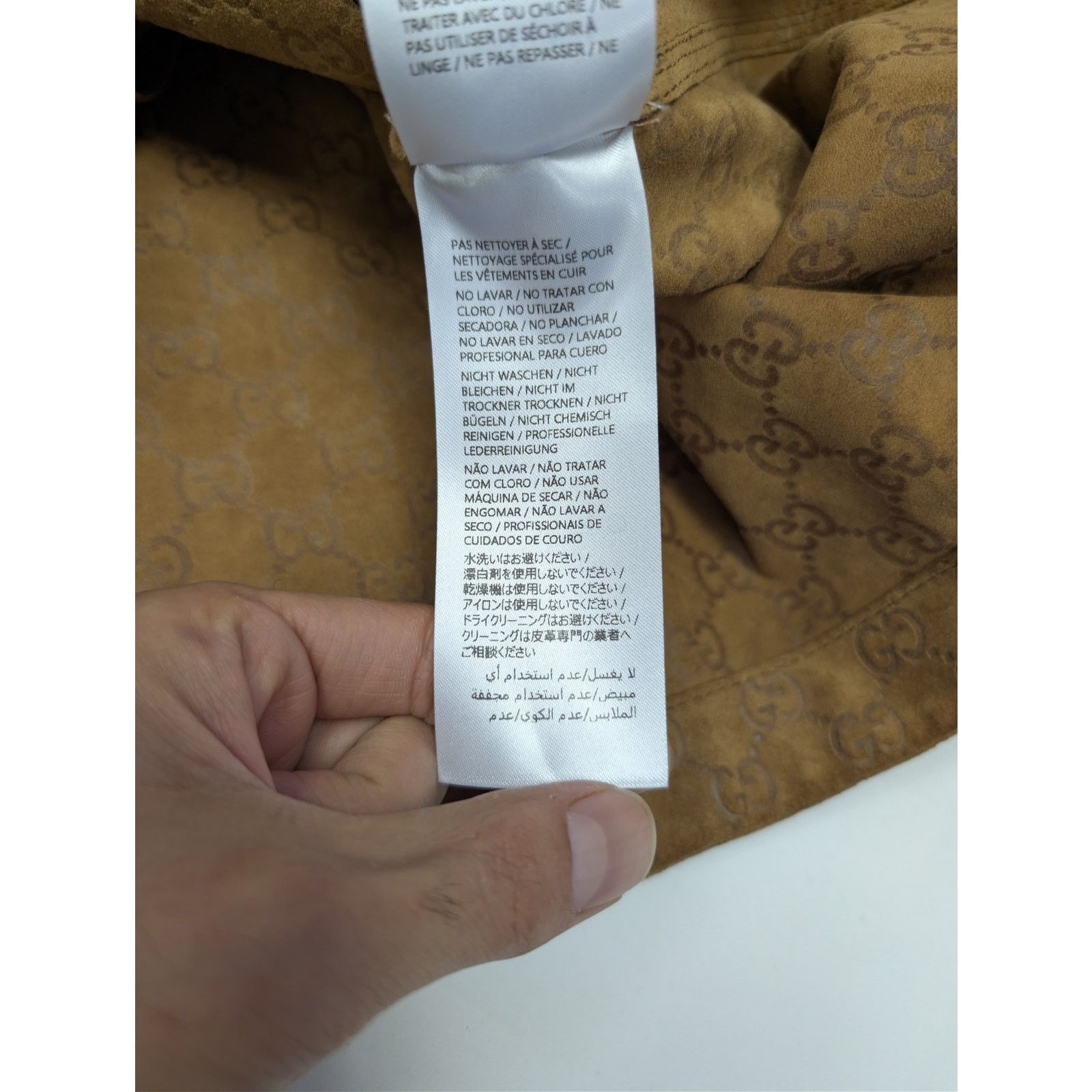 Gucci o1rshd1 Embossed GG Suede Jacket in Camel / Beige Size US M / EU 48-50 / 2 - 21 Thumbnail