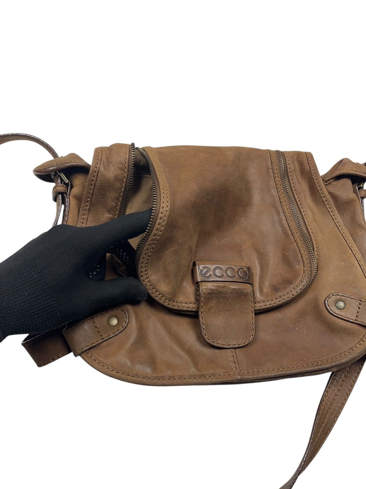 Ecco × Leather × Vintage Vintage Ecco Leather Messenger Bag Size ONE SIZE - 3 Thumbnail
