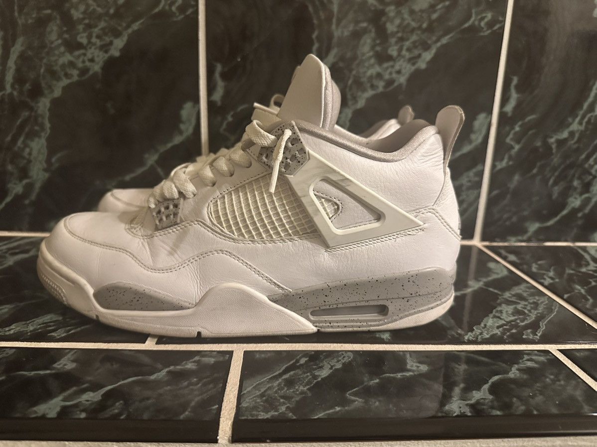 Other Jordan 4 whitw oreo slightly worn with box Size US 12 / EU 45 - 5 Thumbnail