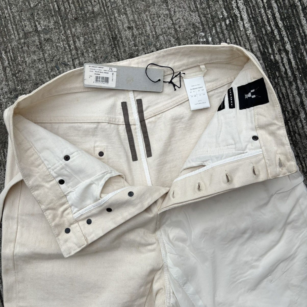 Rick Owens Drkshdw Rick Owens DRKSHDW Milk Collapse Cropped Jeans Size US 31 - 13 Thumbnail