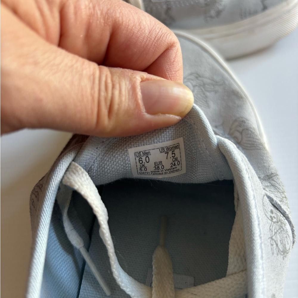 Vans Vans "Love You to Death" Skull Cupids Shoes Size US 7.5 / IT 37.5 - 6 Thumbnail