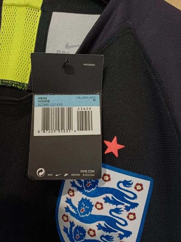 Nike Rare! England Goalkeeper Shirt - Player Issue Size US M / EU 48-50 / 2 - 10 Thumbnail