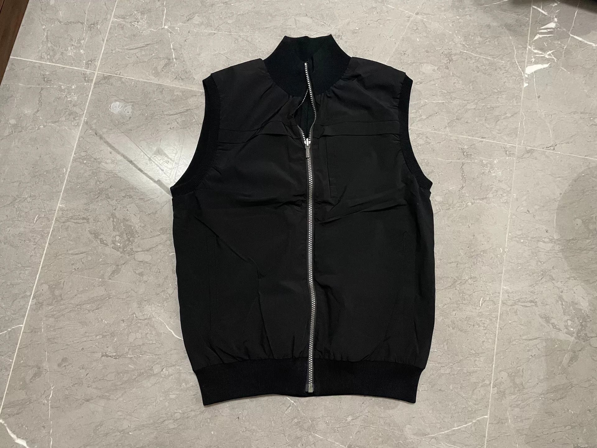 Calvin Klein CK Calvin Klein Men's Cotton Vest Size US L / EU 52-54 / 3 - 1 Thumbnail