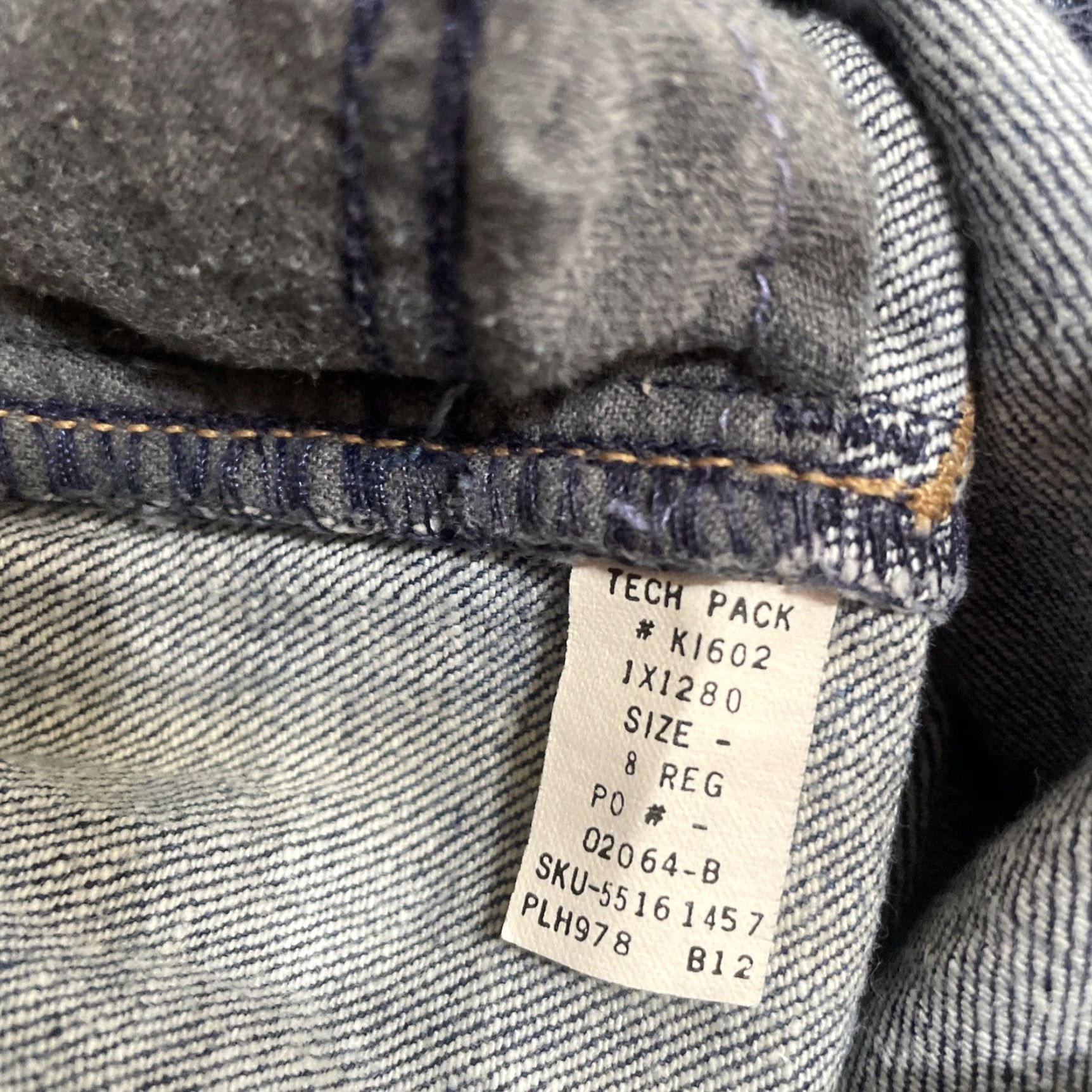 Abercrombie & Fitch VINTAGE Abercrombie & Fitch Erin Low Rise Jeans Women 8 R Vintage Y2K Rare Blue Straight Leg Jeans Size 30" / US 8 / IT 44 - 7 Thumbnail