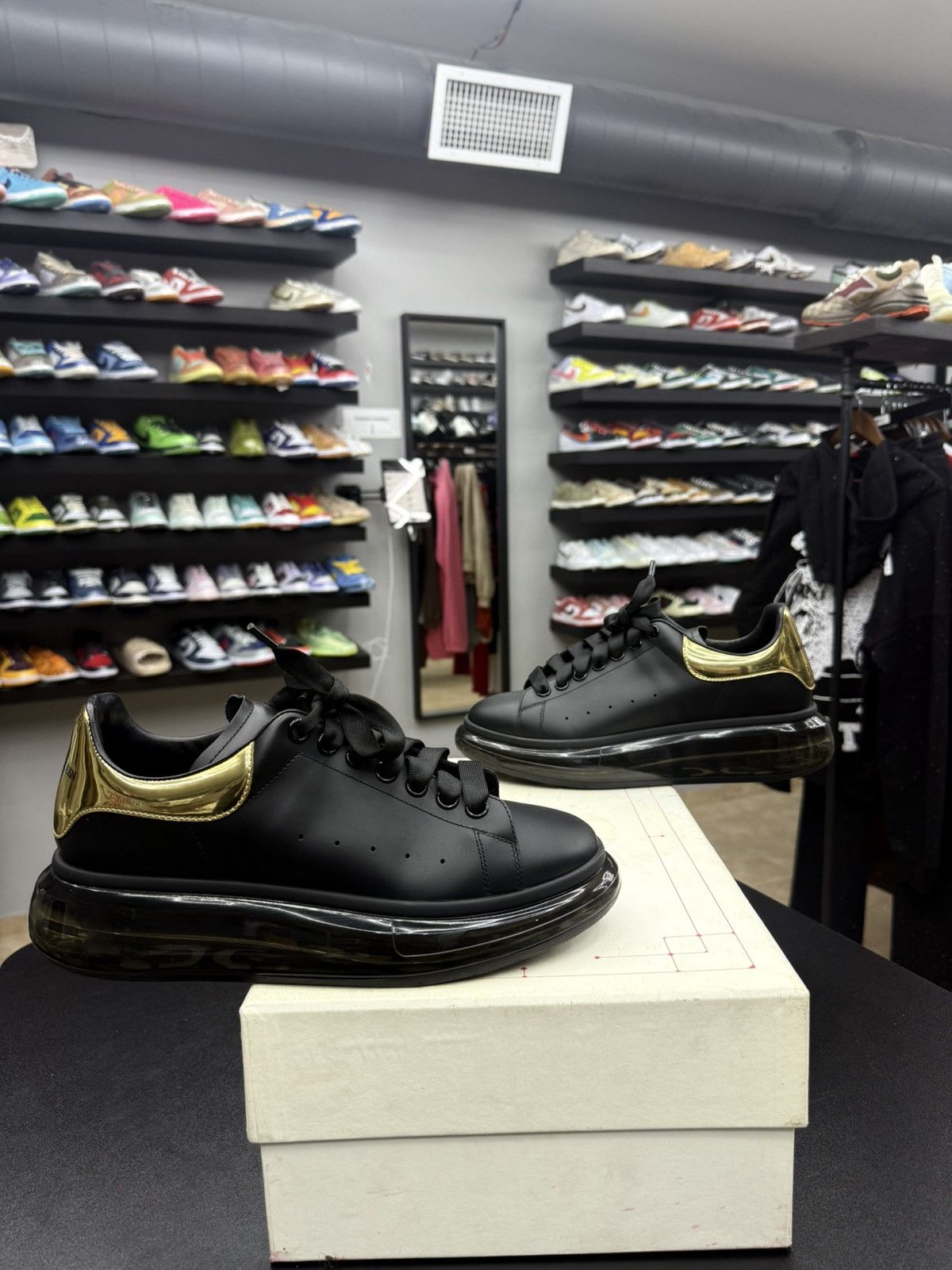 Alexander McQueen Women’s Black Alexander McQueen sneaker size 39 / 9US Size US 9 / IT 39 - 2 Thumbnail
