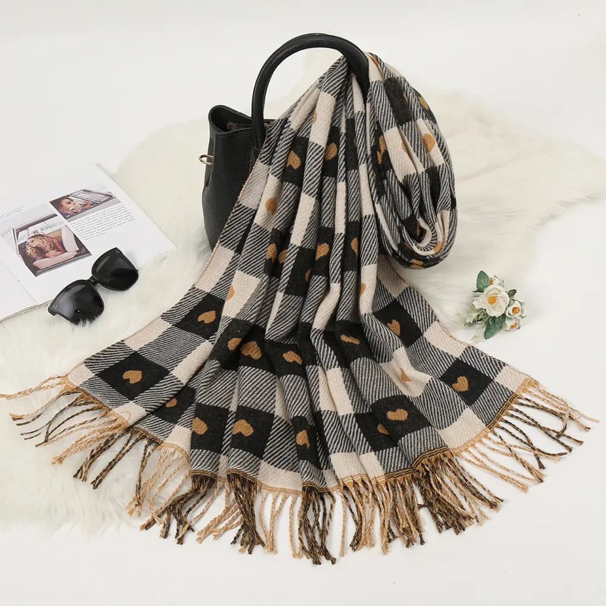 Japanese Brand × Vintage Winter Cashmere Tassel Shawls Heart Shape Plaid Size ONE SIZE - 2 Thumbnail