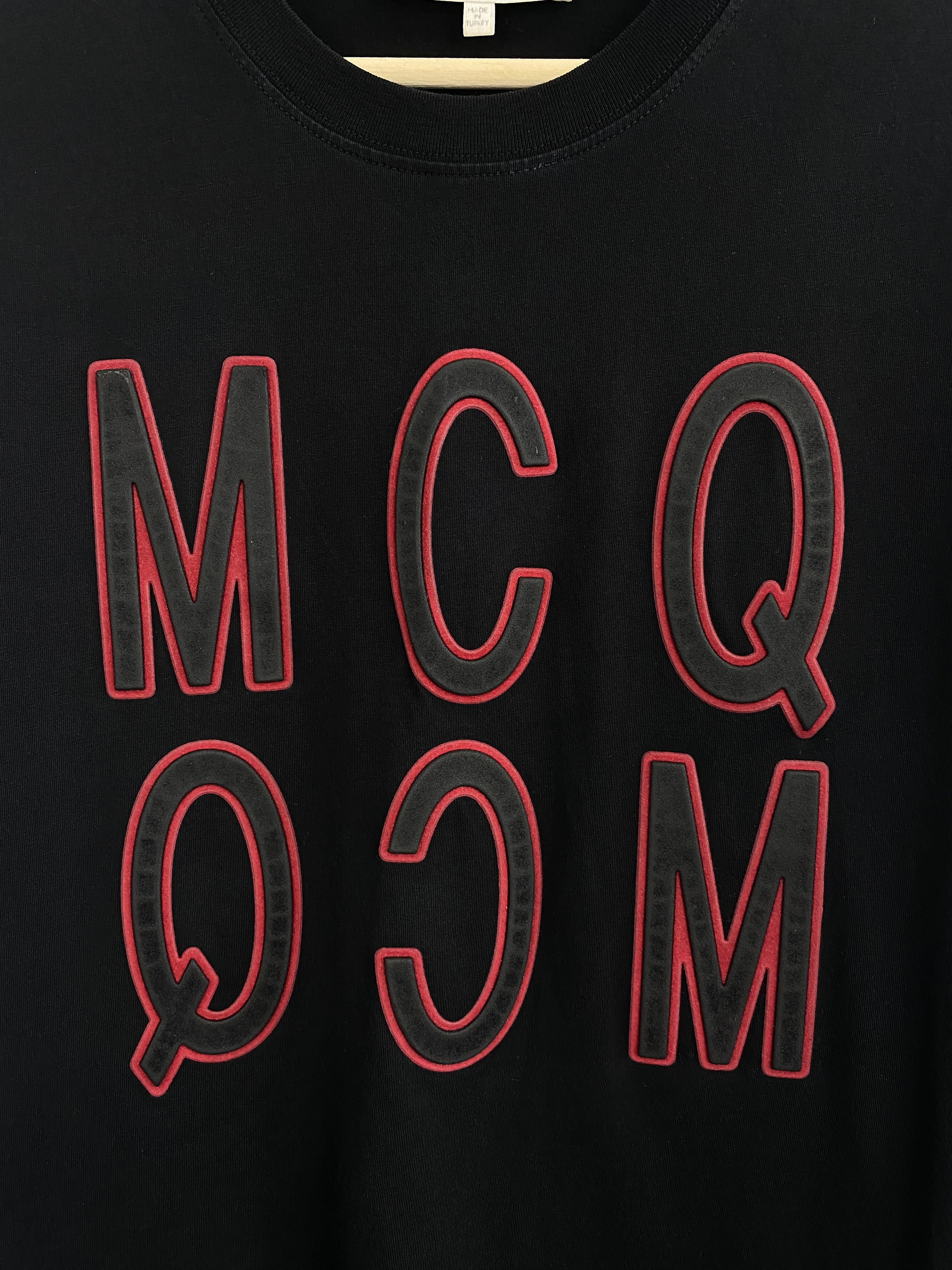 Alexander McQueen 🇮🇹 Alexander McQueen London Luxury Rare T-Shirt Retro Hype Size US M / EU 48-50 / 2 - 4 Thumbnail