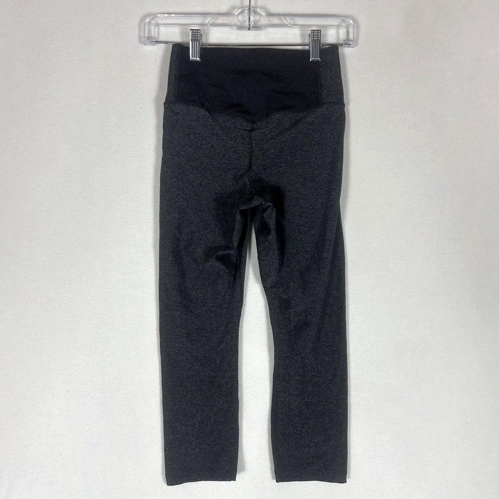 Nike Nike Dri-Fit Capri Leggings Womens Small Capri Gray 21 Inseam Activewear Athletic Size 28" / US 6 / IT 42 - 5 Thumbnail