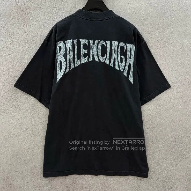 Balenciaga Balenciaga Island Jesus Graffiti T-shirt Size US M / EU 48-50 / 2 - 2 Thumbnail